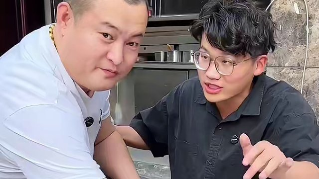 月苑这边的人民真幸福 没想到99就可以吃6斤龙虾，而且还是567的大龙虾#吃龙虾的季节 #南京美食 