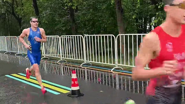 你们都喜欢穿什么鞋？#跑步治愈一切 #城市慢跑