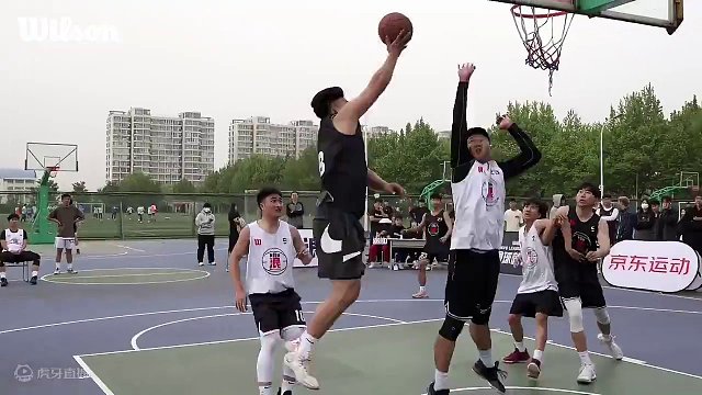 【Wilson Wave League拿球就浪争霸赛】山东体育学院站氛围超燃，汗水与热血交织，球员们