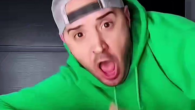 小怪物吃软糖被主人坑，结局让人万万没想到！ #看一遍笑一遍 #意想不到的结局 #万万没想到 #这操作