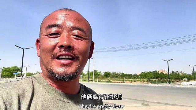 穿过兰州市来到白银市，早餐吃土豆丝馅包子，没想到还挺厉害#床车自驾 #户外美食 #户外生活 