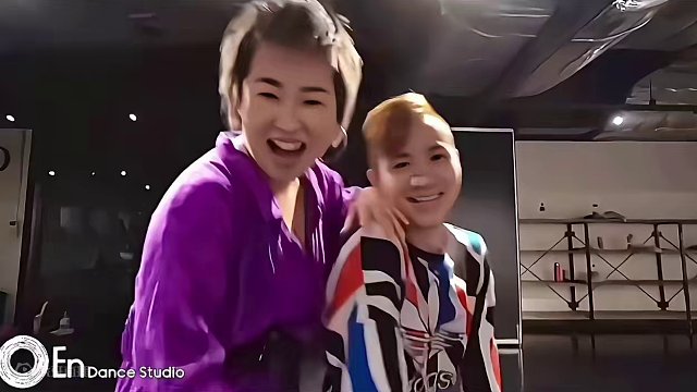 这段中日友谊已经17年了。回顾2017一起在东京的作品 #爵士舞 #舞者 #编舞