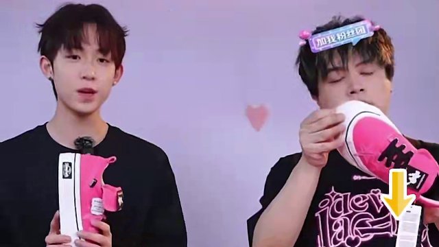 夏日百搭帆布鞋，为穿着者带来夏日的活力和轻松感#kaalixto星星鞋