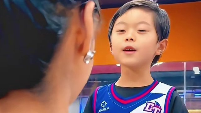 伟大的妈妈 以爱之名，致敬妈妈！
与爱同行，陪您到老！
#爱表达就现在 #第一次讲出爱 #亲子陪伴记