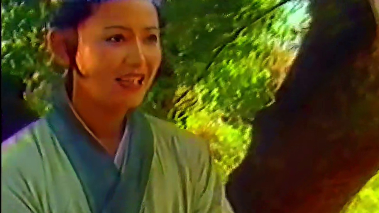 男子竟敢砍伐村口的千年古银杏树 这下他要遭殃了