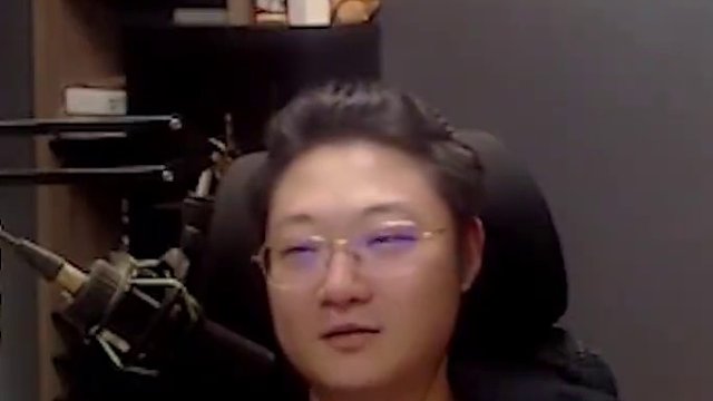 板子：镜隐迷踪。破平民接查杀天谴开局，预言家忙着拆C4甚至没空管我，全靠表水征服好人#狼人杀 #神秘