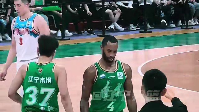 这个夜晚弗格是辽篮的英雄！#弗格