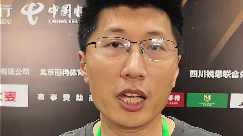 成都表演賽采訪