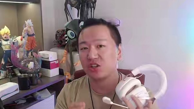 飓风三 雾光粉 游戏耳机 颜值与实力共存！枪男枪女的520礼物！#CS2 #520礼物 #hyper