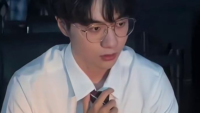 用校园风的方式打开今天全明星之夜是什么体验？！ 
S酱表示：糟糕，被男高们包围了！
#S联赛全明星之