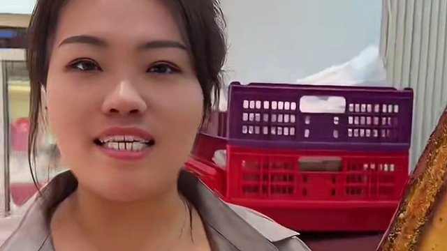 在大平庄也能吃到超长蒜香法棍了！ 蒜泥味香气十足！！ 一整根！哏啾的！有喜欢吃的没！#好吃到停不下来