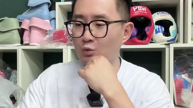 魔裟斗vs希腊小光头，大块头打小块头经典案例 #泰拳 #格斗 #拳击 #格斗装备 #魔裟斗