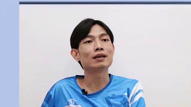 这绝对是史上最怂的地主了，被俩农民吓完了！ 