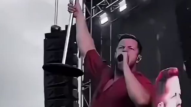 唯有大丹的现场不可错过‼️#梦龙乐队 #音乐现场 #嗨翻全场