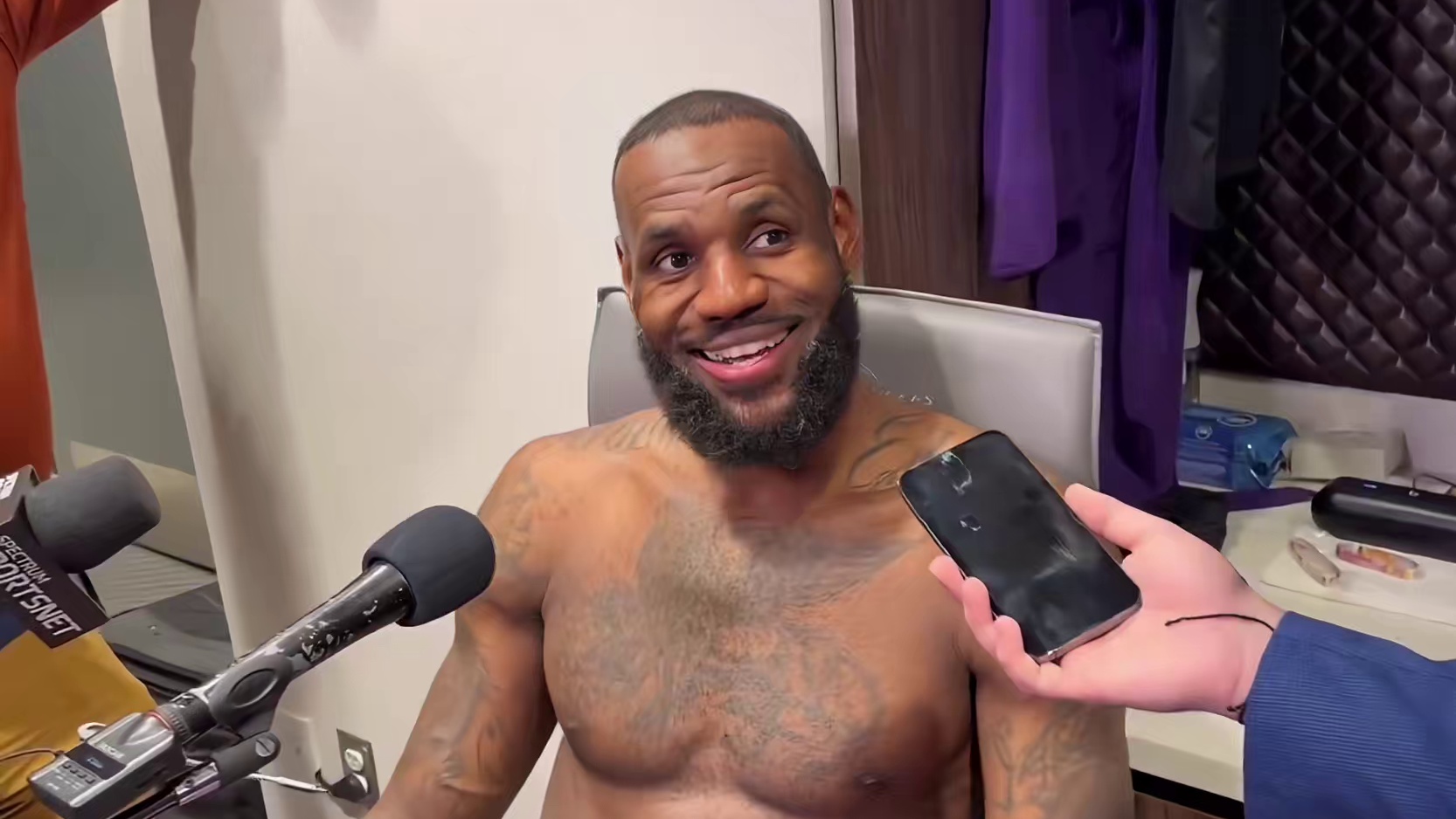 湖人战胜灰熊，豪取五连胜！