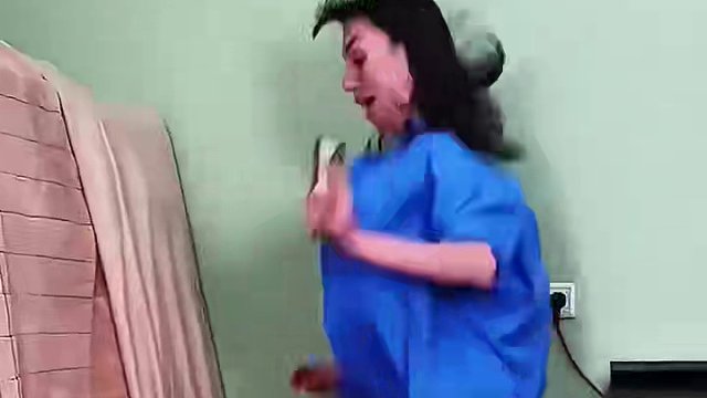 用荧光棒玩出新花样，这操作简直太牛了！ #搞笑视频 #搞笑配音 #看一遍笑一遍 #万万没想到 #意想