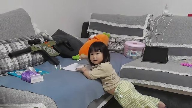 三岁小宝宝改的枪能有多离谱 #使命召唤手游 #CODM激励计划 #改枪