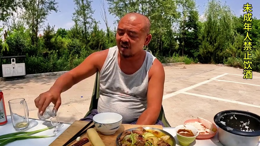 真正的食神全吃原味的，沙大厨就挺厉害，将来成为世界食神#户外美食 #户外生活 #户外野炊 