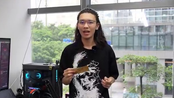 盖世小鸡史上最强福利！与CEO面对面，送千足纯金启明星徽章 #盖世小鸡 #小鸡启明星手柄 #小鸡手柄