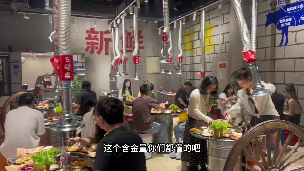 一块钱一串的烤鲜牛肉串你们吃上了吗！#夏夜烧烤走起 #撸串儿约起来 #这个烧烤真的很好吃的 #谁懂这