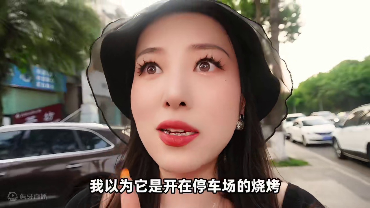 我感觉我今天是不出温江吃遍了全国各地的烧烤！ 西南F4集齐就算了，连西北的超大烤肉串都有……#温江美