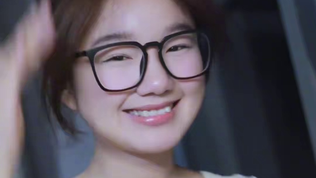 你们都有宝宝 那我是谁的宝宝˃̣̣̥᷄⌓˂̣̣̥᷅ #六一手势舞 #女大学生 #六一就是要快乐呀