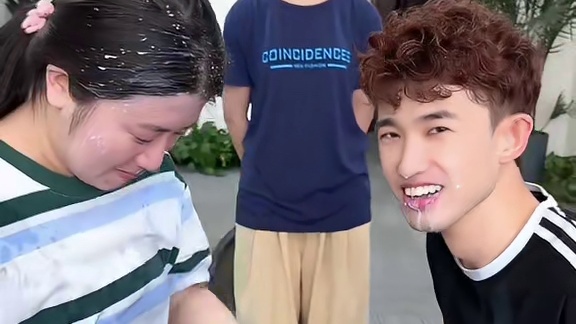 憋笑挑战，哈哈笑不活了 #憋笑挑战 #办公室搞笑 #是时候展现真正的技术了