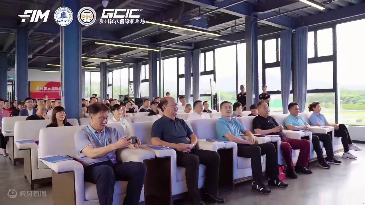 专业不是遥不可及，你我一样可以感受！一起来体验专业赛道的魅力吧！#卡丁车 #赛道 #广州从化国际赛车