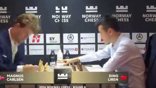 丁立人重大失误，送杀卡尔森，这个两步杀，你看出来了吗？#国际象棋 #比赛现场