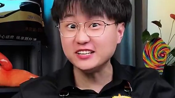 冰激凌一样丝滑的榴莲冰粽谁能拒绝啊，糯叽叽还会爆浆！#爆浆榴莲冰粽 #测评 #试吃#美食分享#平价零