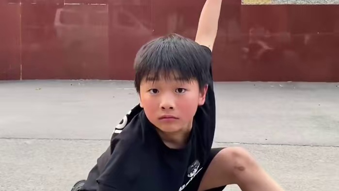 祝福所有考生旗开得胜！这样会功夫的小男孩你们喜欢吗！ #少年强则国强 #武术#中华武术博大精深  #