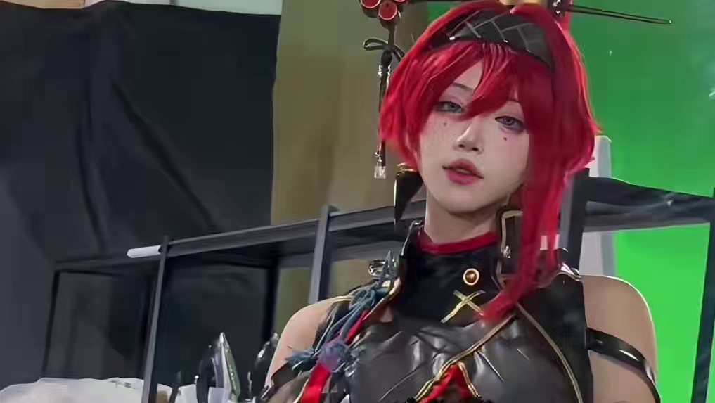 我在卡池等你 #鸣潮 #吟霖 #cos  #鸣潮全球公测开启 #鸣潮吟霖