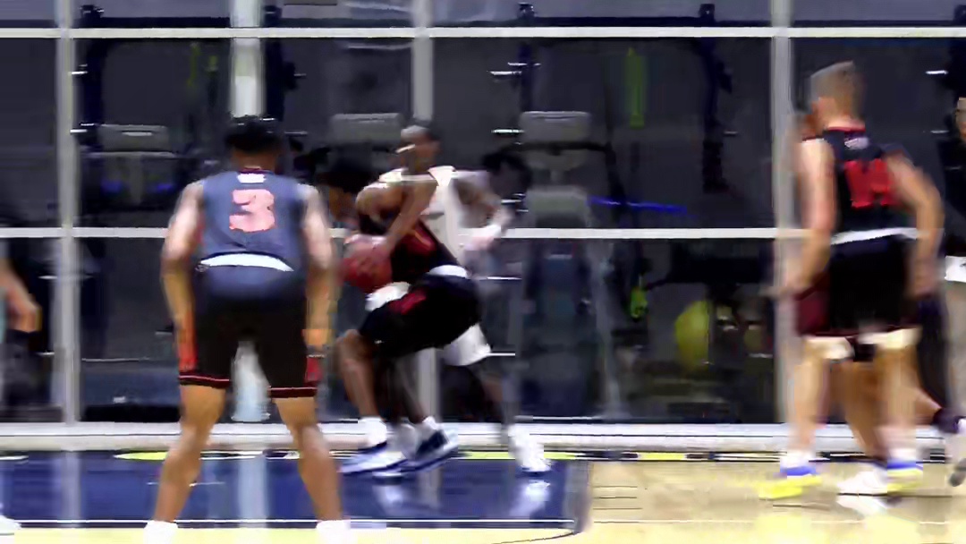 被隔扣和盖帽只在一瞬间！！艾特你身边最厉害的防守大闸来看！！