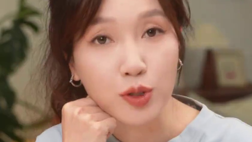 你家经常表扬孩子吗？比起表扬，建议平时多做这件事儿……#金牌育言家  #带娃日常 #有娃家庭