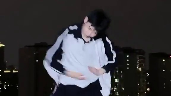 眉目自成诗三百 #男高 #变装 #古典舞 #青花瓷舞蹈