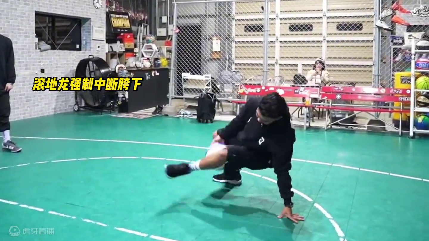 这个街球动作是不是比较好学？ #街球 #自由球风 #花式篮球 #ballerz55