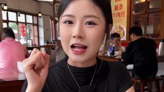 邻家巷子小食堂祝各位老高考学子金榜题名，整个6月凭高考证还可以再店里享受折上折#江西小炒 #南昌美食