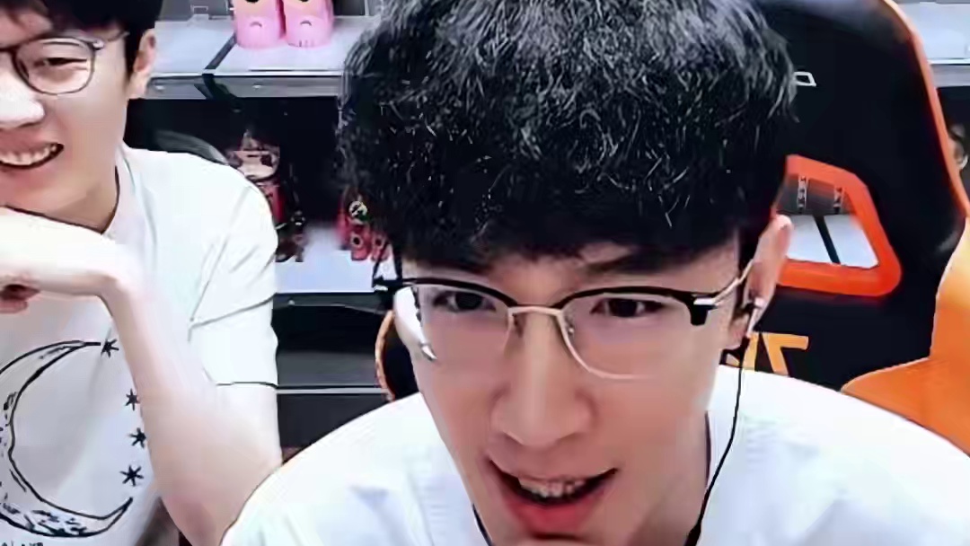 俩人都菜~我的评价是~ #我浮夸真的要强 #植物大战僵尸杂交 #直播录像