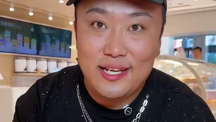 好利来真的太懂刚考生了！“前程似锦”寓意满满 #同城好店推荐 #甜品治愈一切 #用美食为高考加油 #