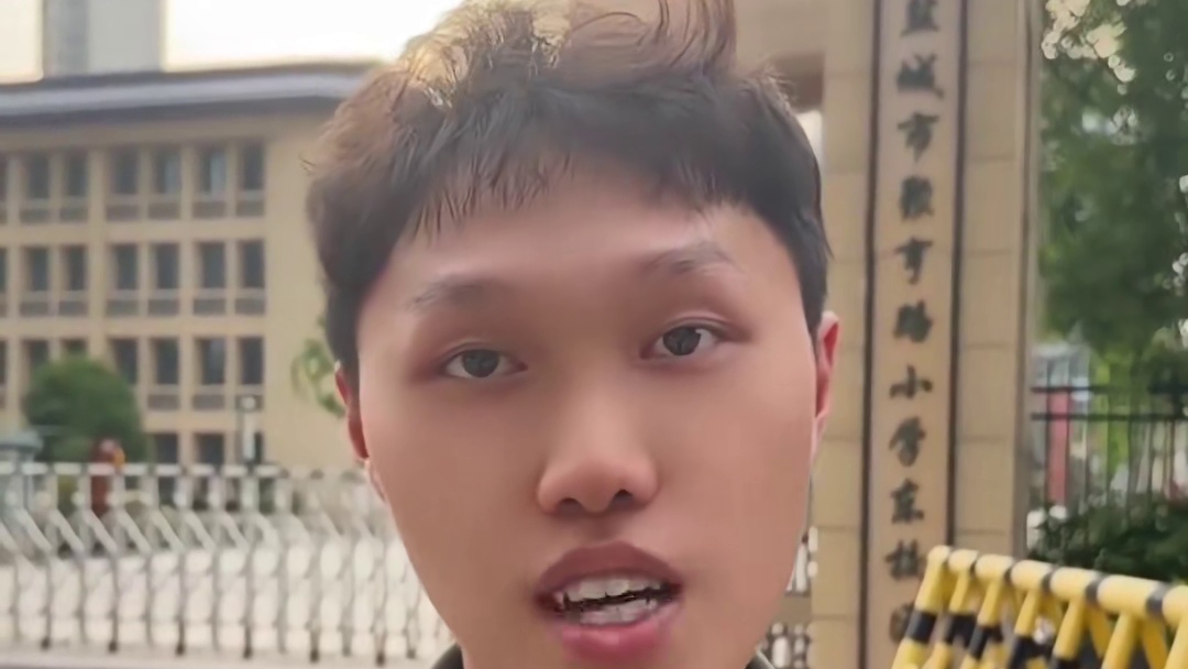 假如高考第一位出场的考生给三国志战略版送祝福！ #三国志战略版 #三战创作者计划 #2024高考  