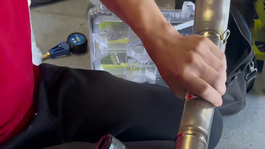 宝马M1000RR改纯赛道车 想看完整计划的可以看看之前拍的，原本宣布不改了现在重启了！#宇智波老九