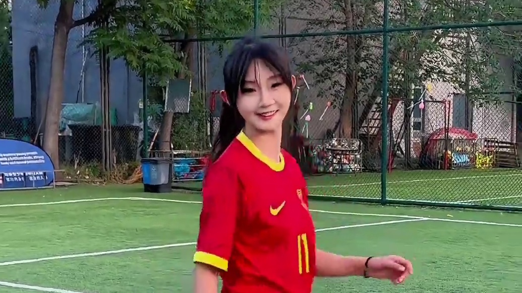 谁能拒绝樱花粉！#日常训练足球鞋#Feelaces樱花粉#足球女孩