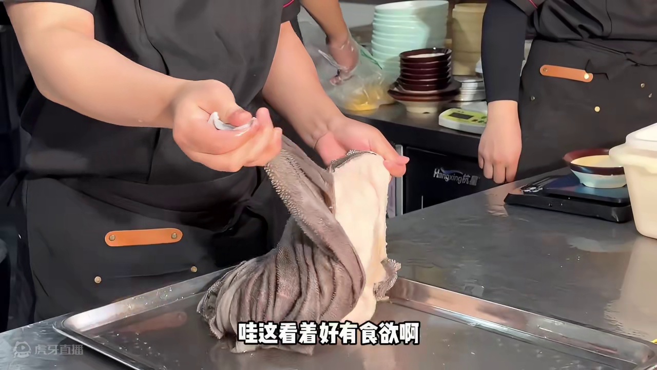 性价比这么爽的社区火锅店！！想好安特你的哪个饭搭子了吗？？#乐山 #乐山美食 #火锅 #没有什么是一