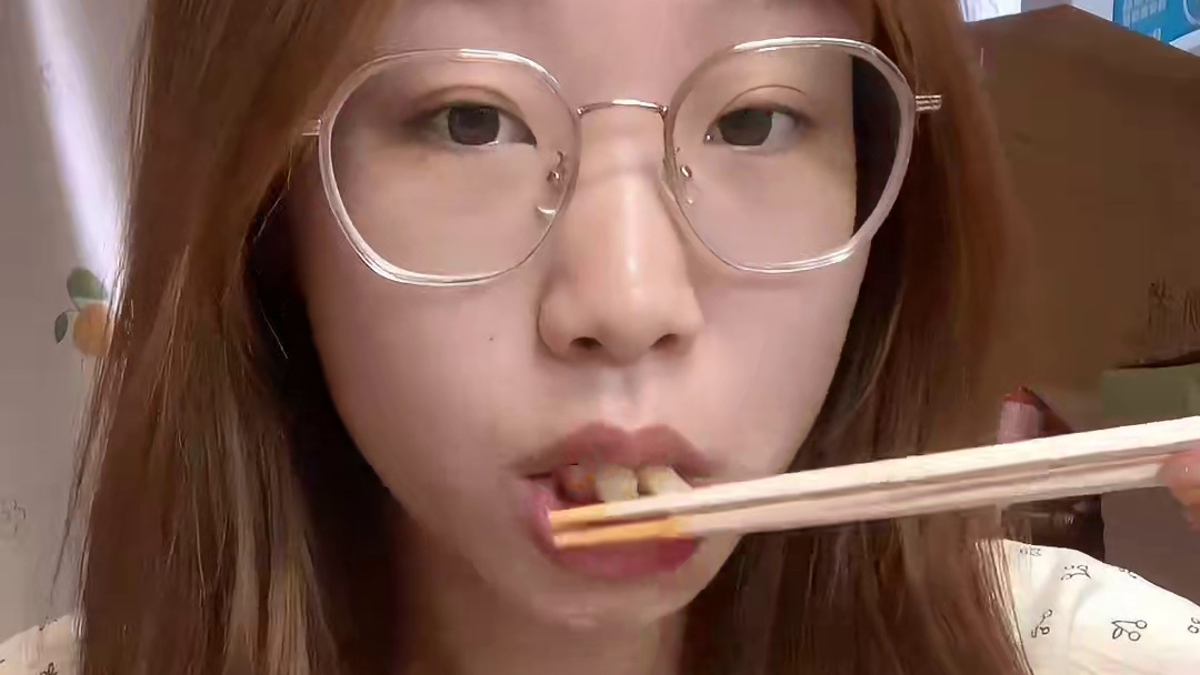 校园vlog/今天吃了很多好吃的，太开心了#记录真实生活 #女大学生日常生活 #日常vlog #美食