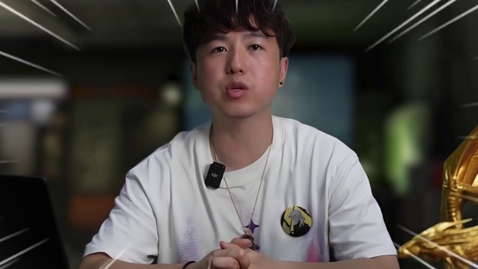 萤火突击：策划爆料，蝴蝶刀要被削弱！删档不会删宠物！ #萤火突击  #人人都在萤火突击  #游戏鉴赏