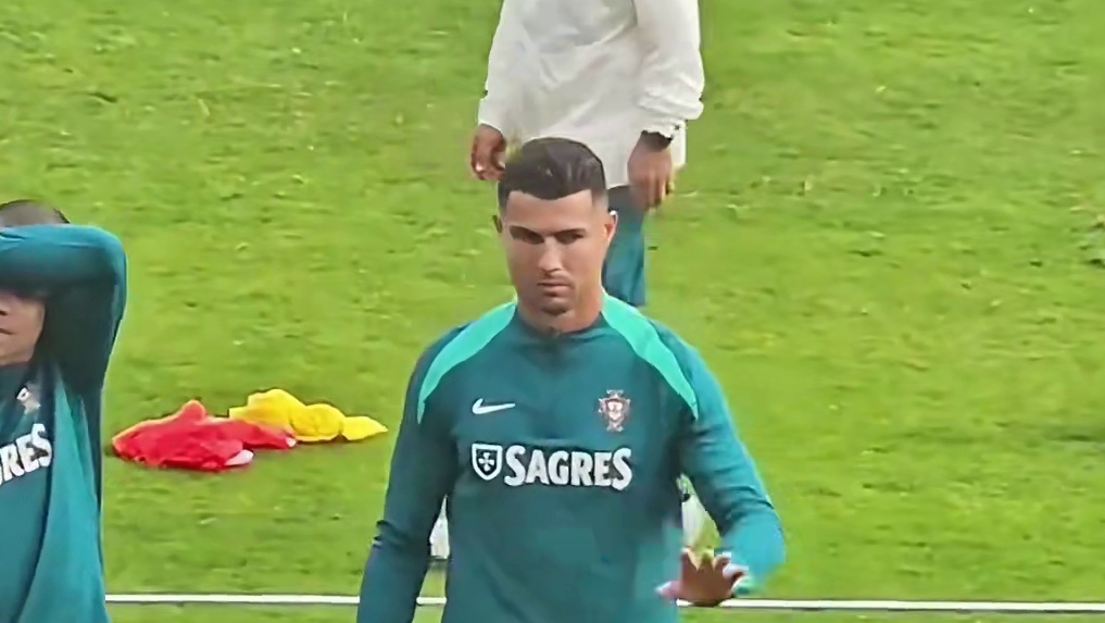 葡萄牙的英雄踏上最后的征途 #C罗 #足球的魅力 #欧洲杯 #葡萄牙 #dou来足球季