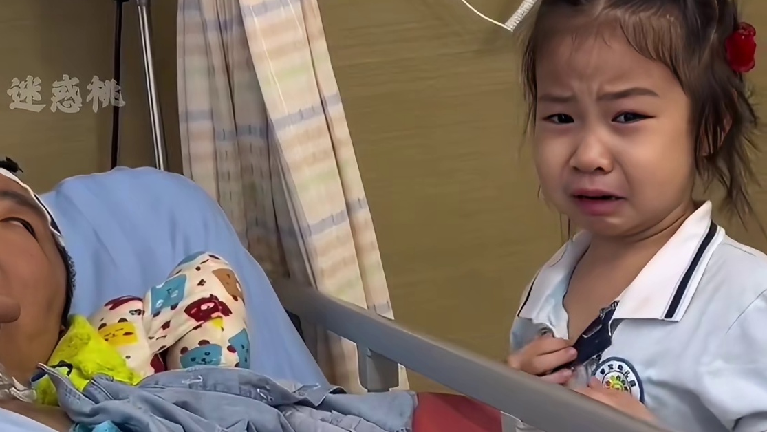 盘点那些爸爸的贴心小棉袄，原来女儿眼里的幸福这么简单！