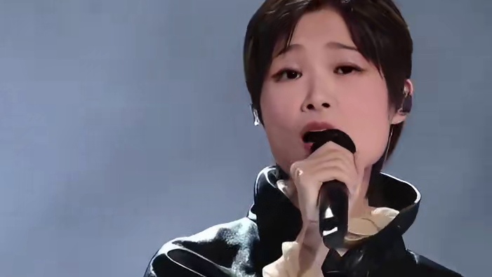 #李宇春开心夜舞台 不愧是李宇春！