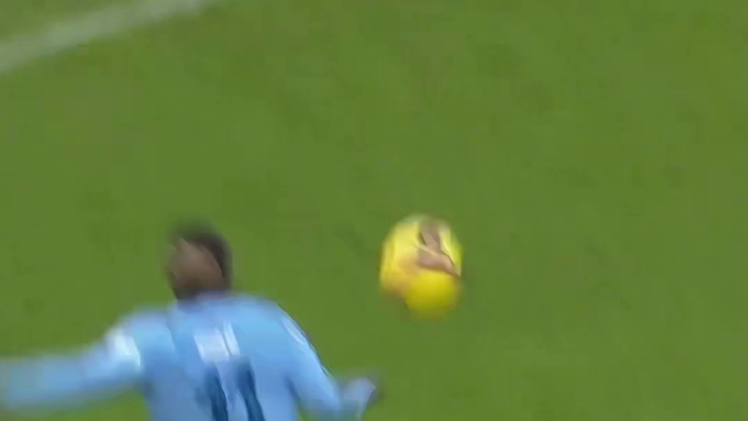 把荷兰的阿克当成多库了，昨天还纳闷，怎么这人不突破呢#欧洲杯