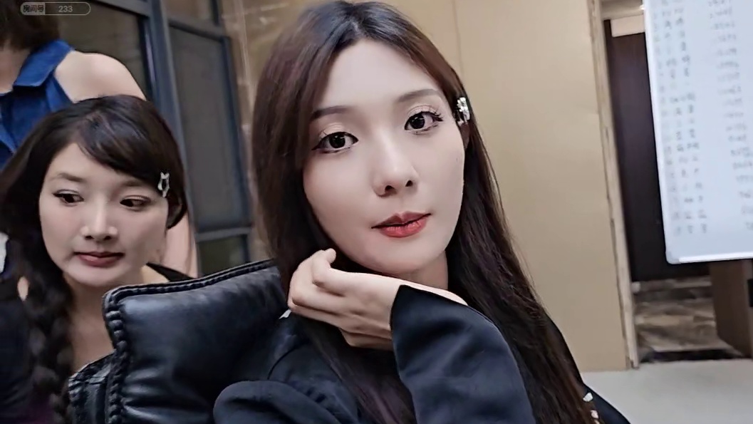 丢丢马上就成我们zkl的新主播了，希望兄弟们支持下！